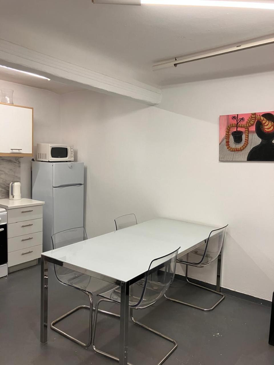 Stylish, Basement Studio With Roof Top Access - Ep9B Athen Exterior foto